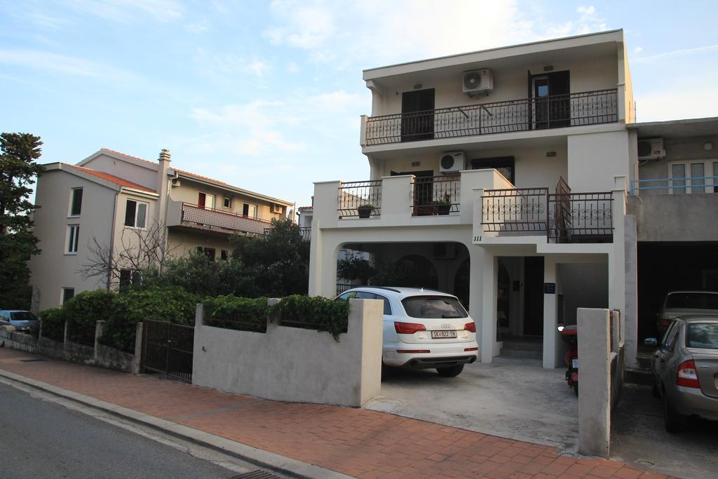מאקרסקה Apartment Luka מראה חיצוני תמונה