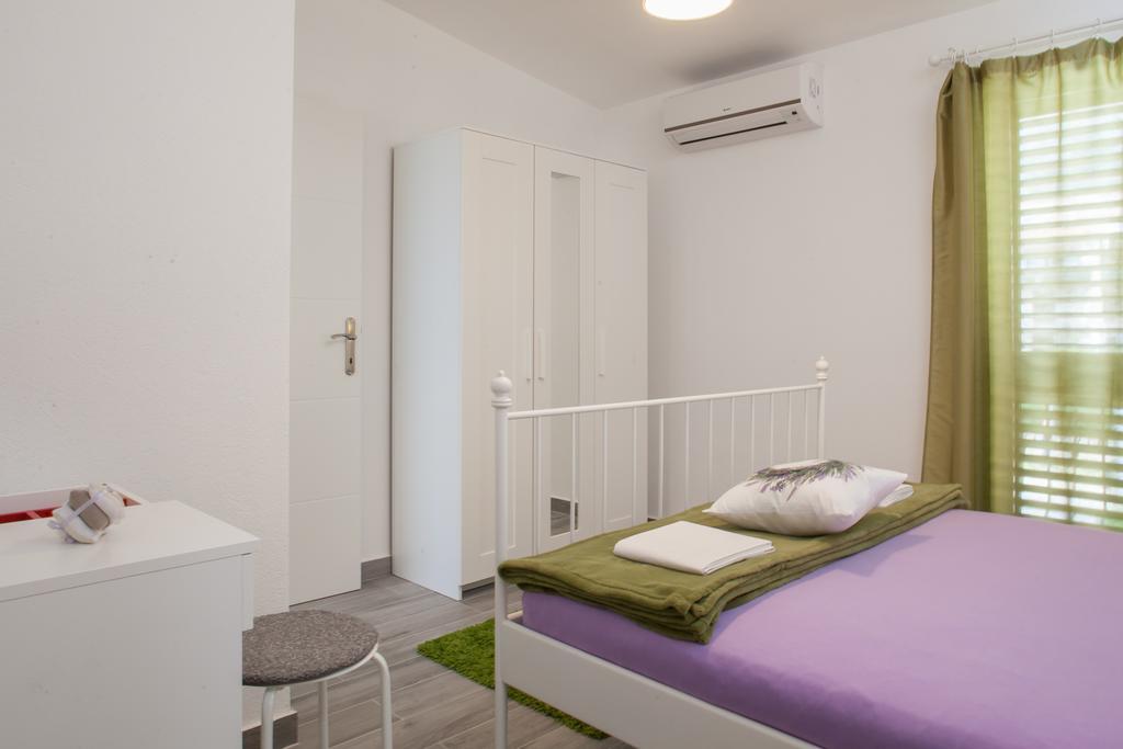 מאקרסקה Apartment Luka מראה חיצוני תמונה